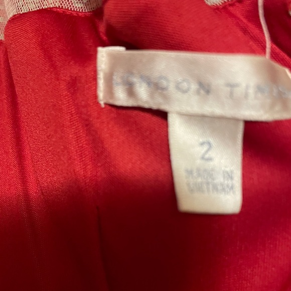 MIDI lace top London times dress with lovely lines dress amazing rich red color - Picture 7 of 7